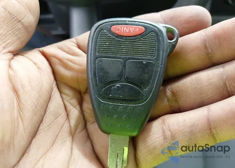 2010 Jeep Liberty Sport from USA, damaged, VIN 1J4PP2GK7AW171477